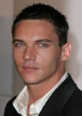Jonathan-Rhys-Meyers