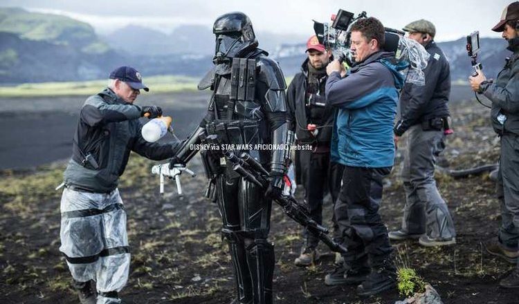 New Rogue One: A Star Wars Story Behind The Scenes Photos