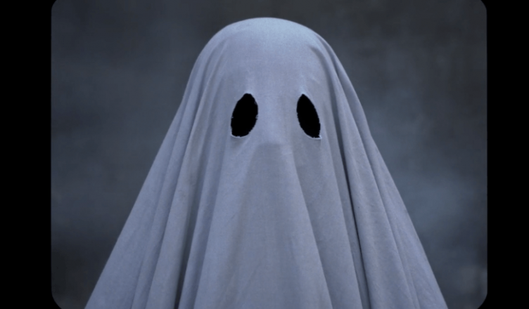 A Ghost Story Review An Interesting Out Of Body Experience The Movie 