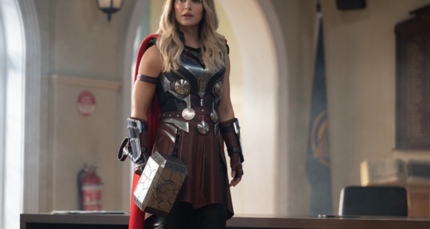 NAtalie Portman Thor Love and Thunder