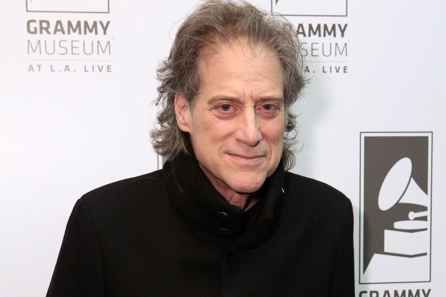 The Comedy World Mourns: Remembering Richard Lewis (1947-2024)