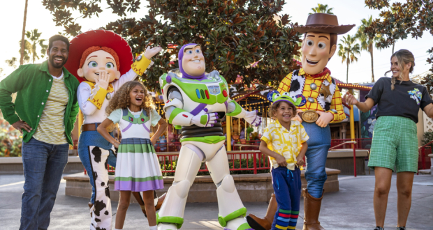 Pixar Fest Returns to the Disneyland Resort – Character Experiences