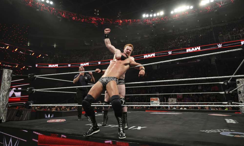 Netflix WWE Monday Night Raw (5)