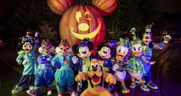 Haul-O-Ween Disneyland