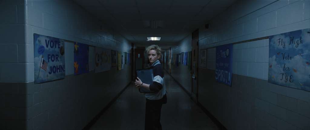 Weapons Review Zach Cregger Horror Josh Brolin Julia Gardner (1)