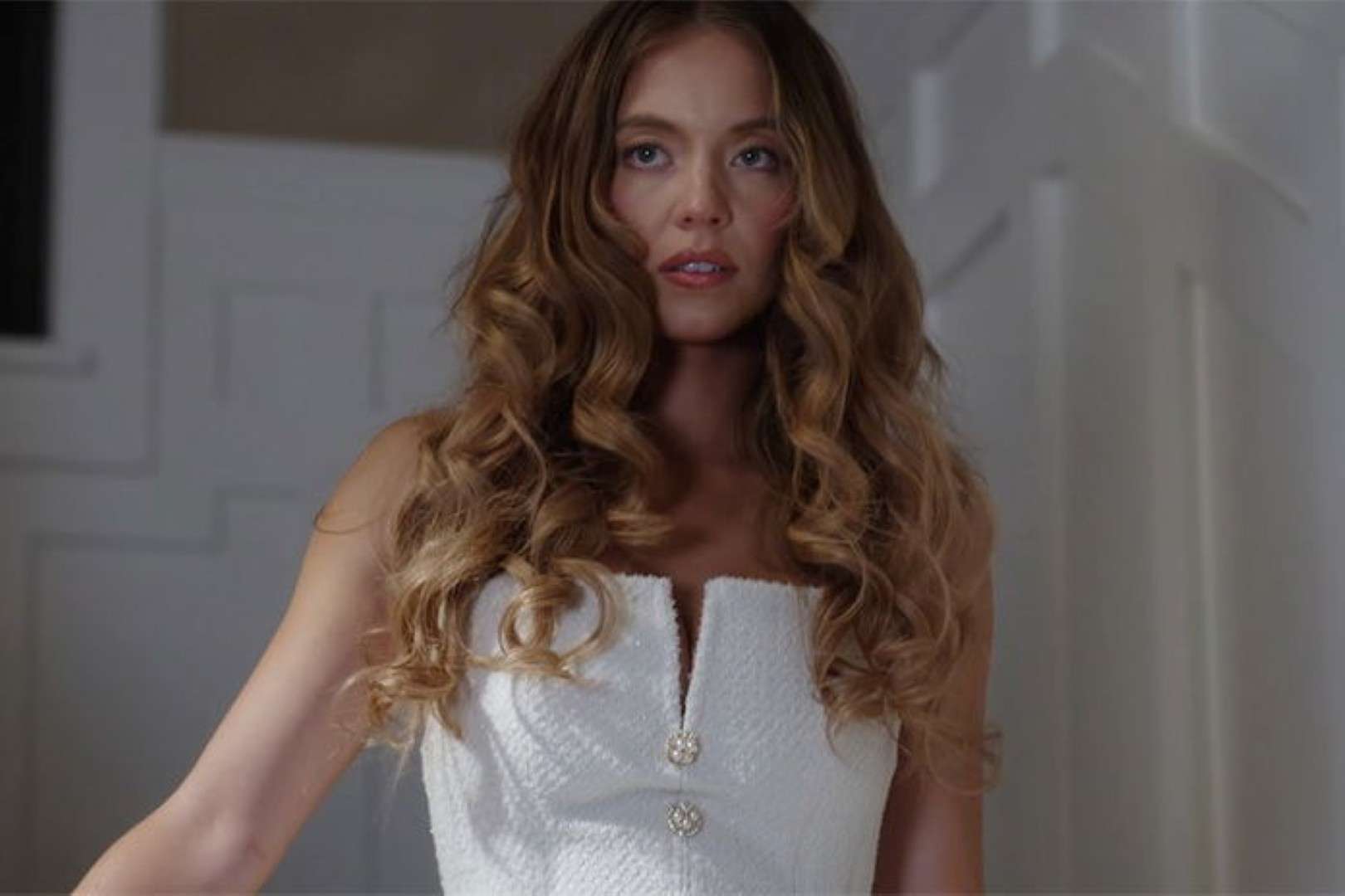 Sydney Sweeney Reveals a Dark Secret in The Housemaid Trailer
