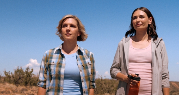 Pluribus Rhea Seehorn Karolina Wydra