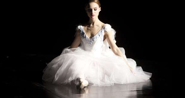 Black Swan (2010)