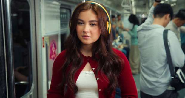 Anna Cathcart in XO Kitty (2026).
