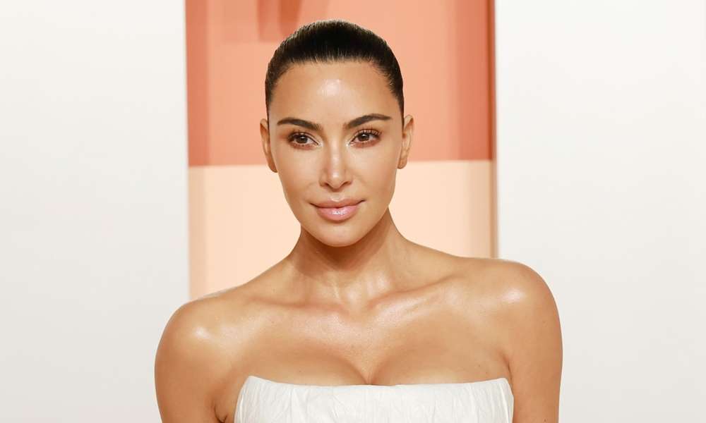 Featured image for Kim Kardashian?s Mansion Targeted by Intruder, Suspect Now Arrested