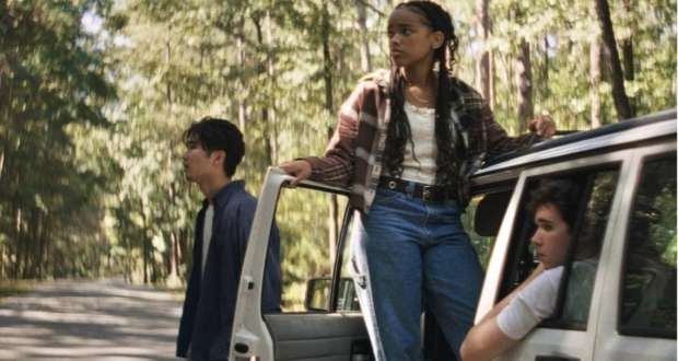 Featured image for Fwd: TheaterEars Launches Director's Experience for NEON's IT ENDS, Bringing Alexander Ullom's Commentary Into the Theater Alongside the Film